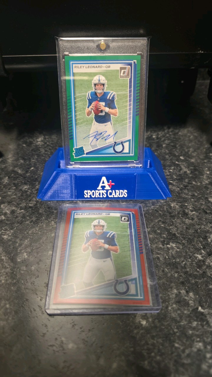 lot 16 image: 2025 Donruss Riley Leonard  Green Auto2025 Panini Donruss - RatedRookie Riley Leonard #341 OptRed Pandora Prizm