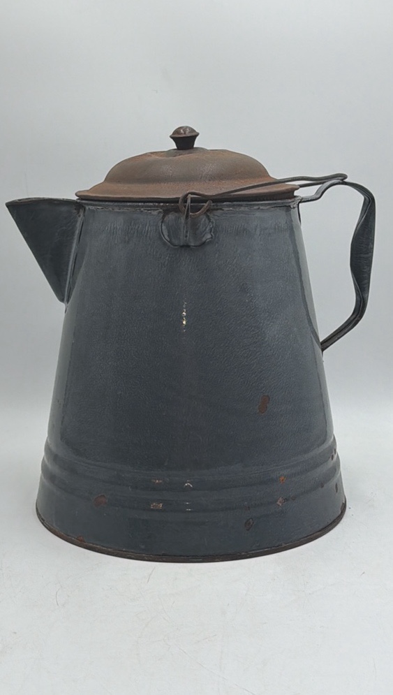 lot 153 image: Vintage Gray Enameled Coffee Pot Percolator