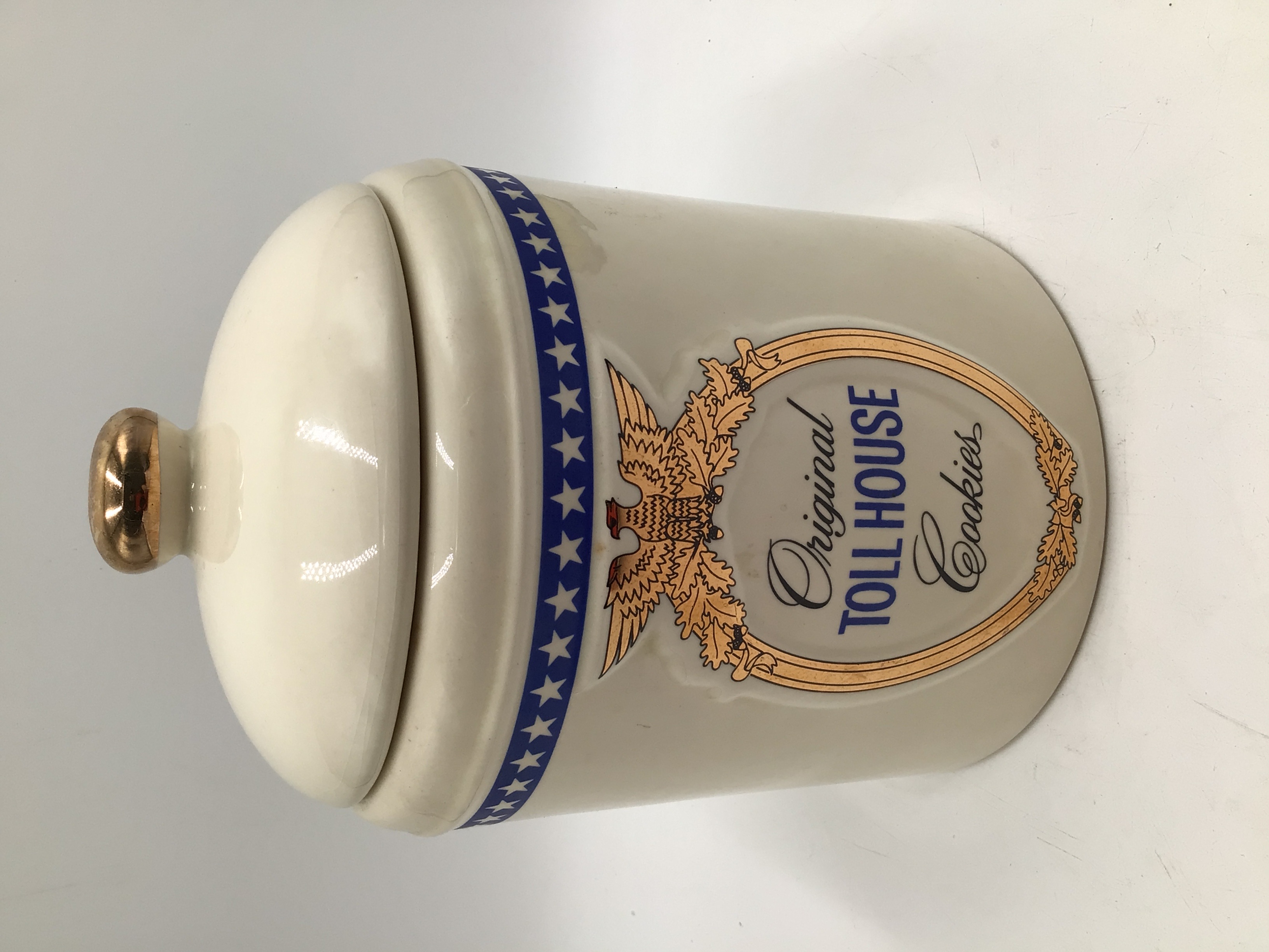 lot 158 image: Vintage Nestle Toll House Cookies Ceramic Canister Jar