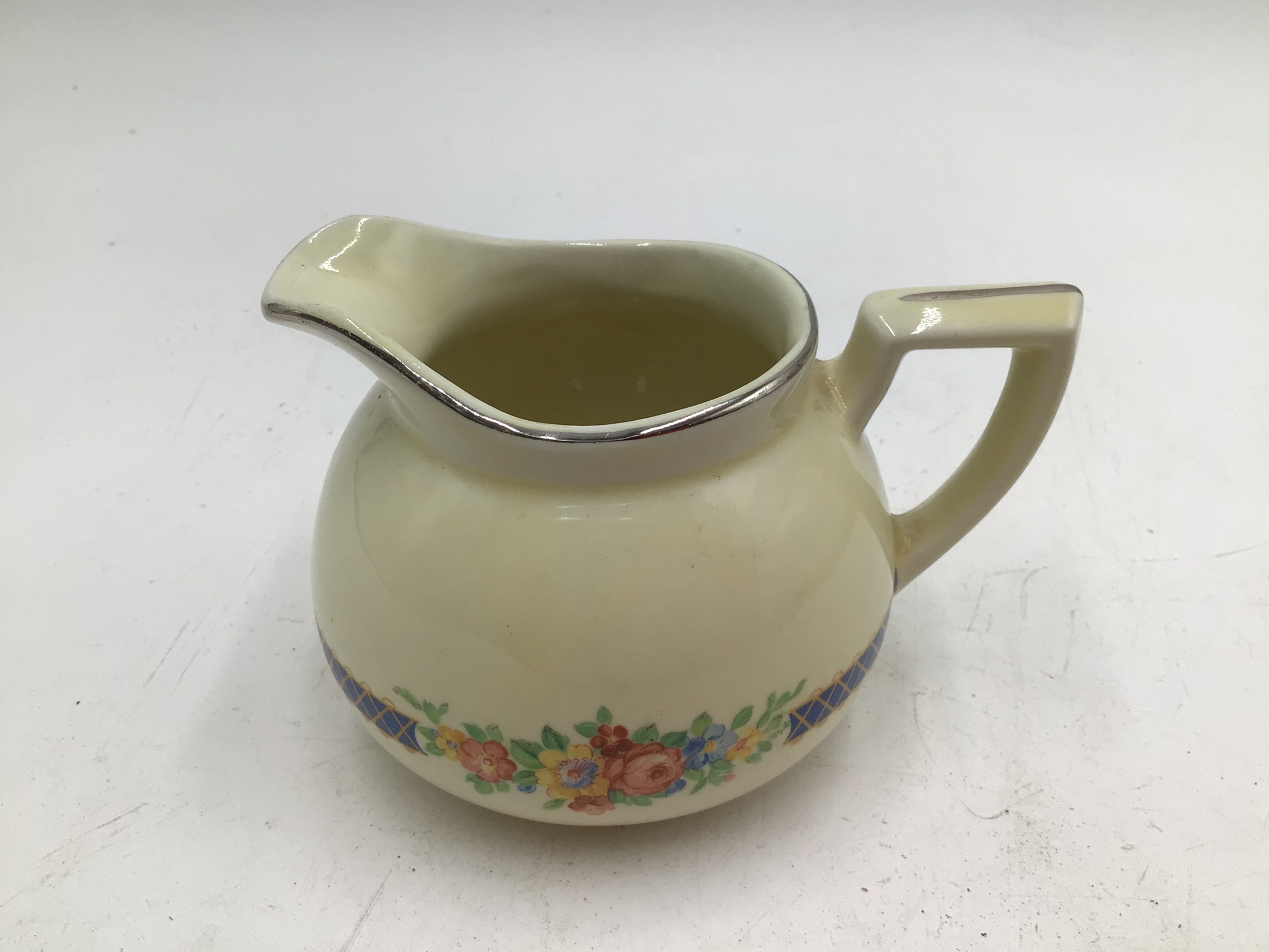 lot 168 image: Vintage Superior Hall China Creamer with Floral Band