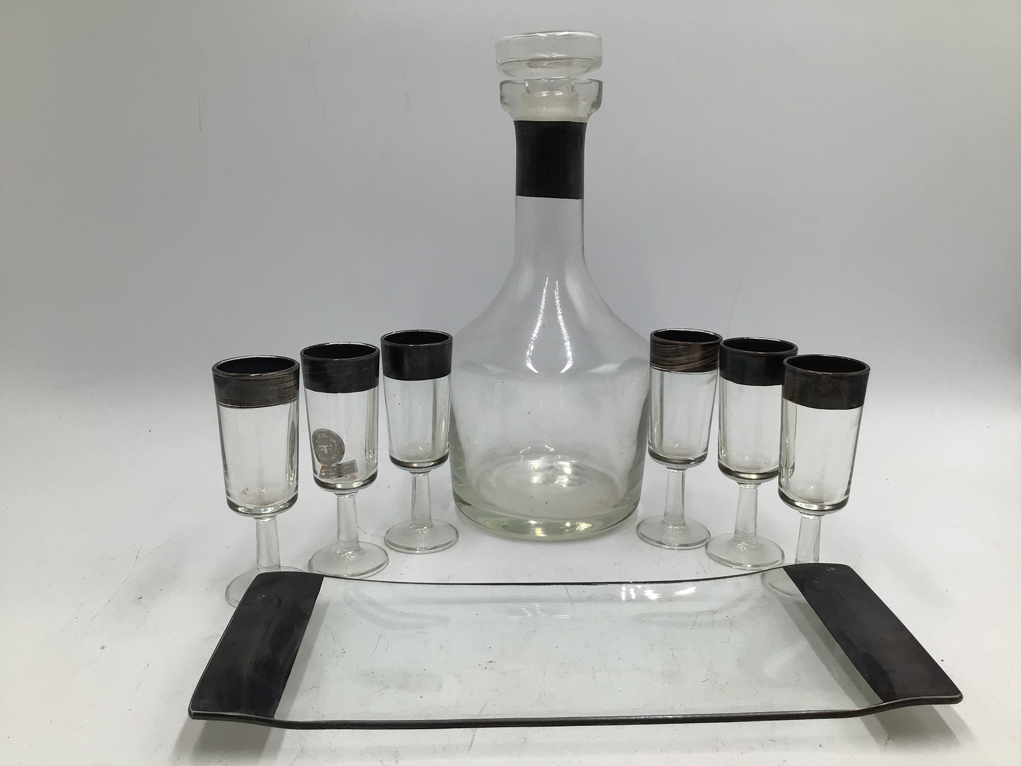 lot 176 image: Vintage Black and Clear Glass Cordial or Liqueur Set