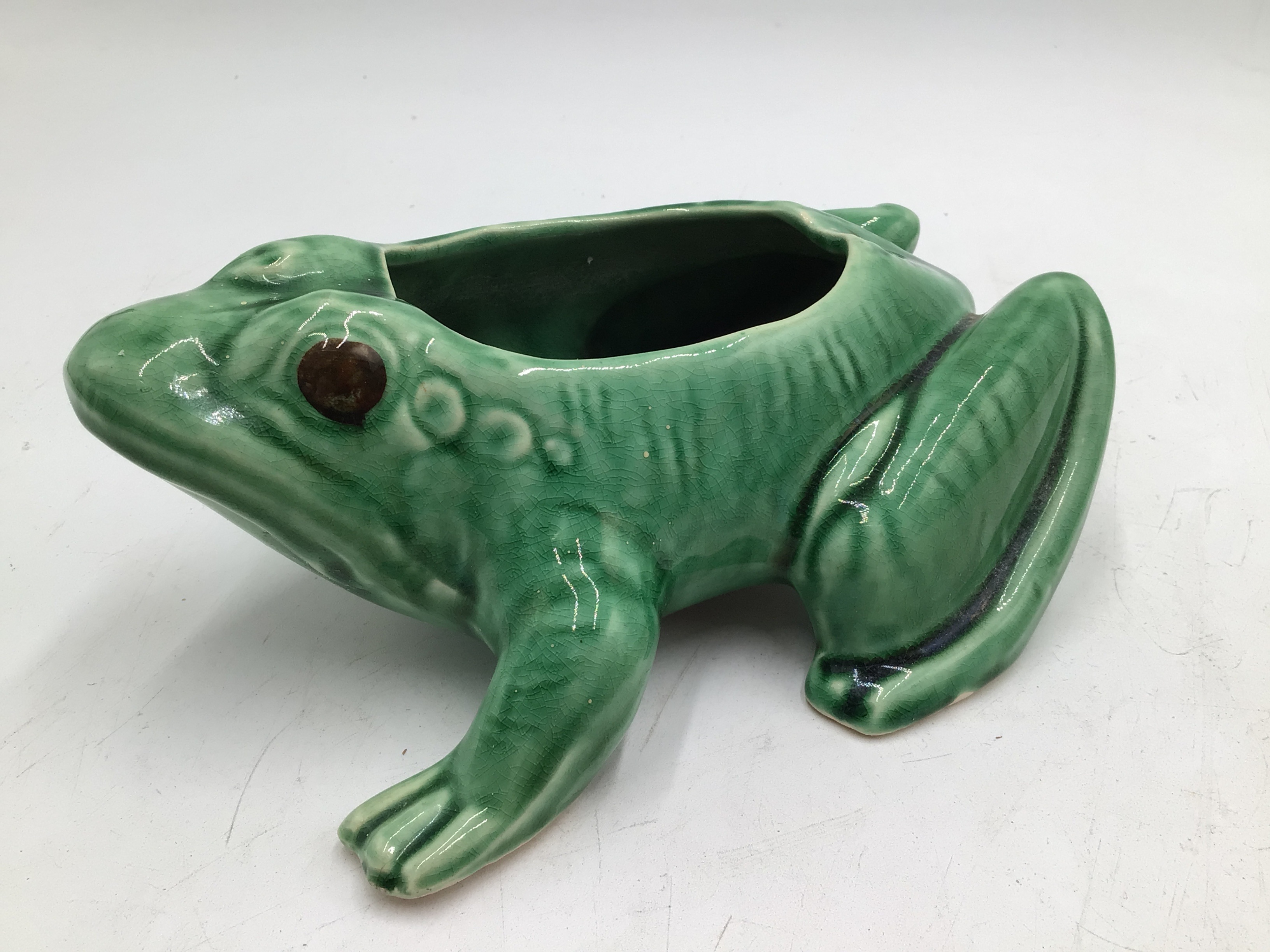 lot 185 image: Vintage Green Glazed Ceramic Frog Planter