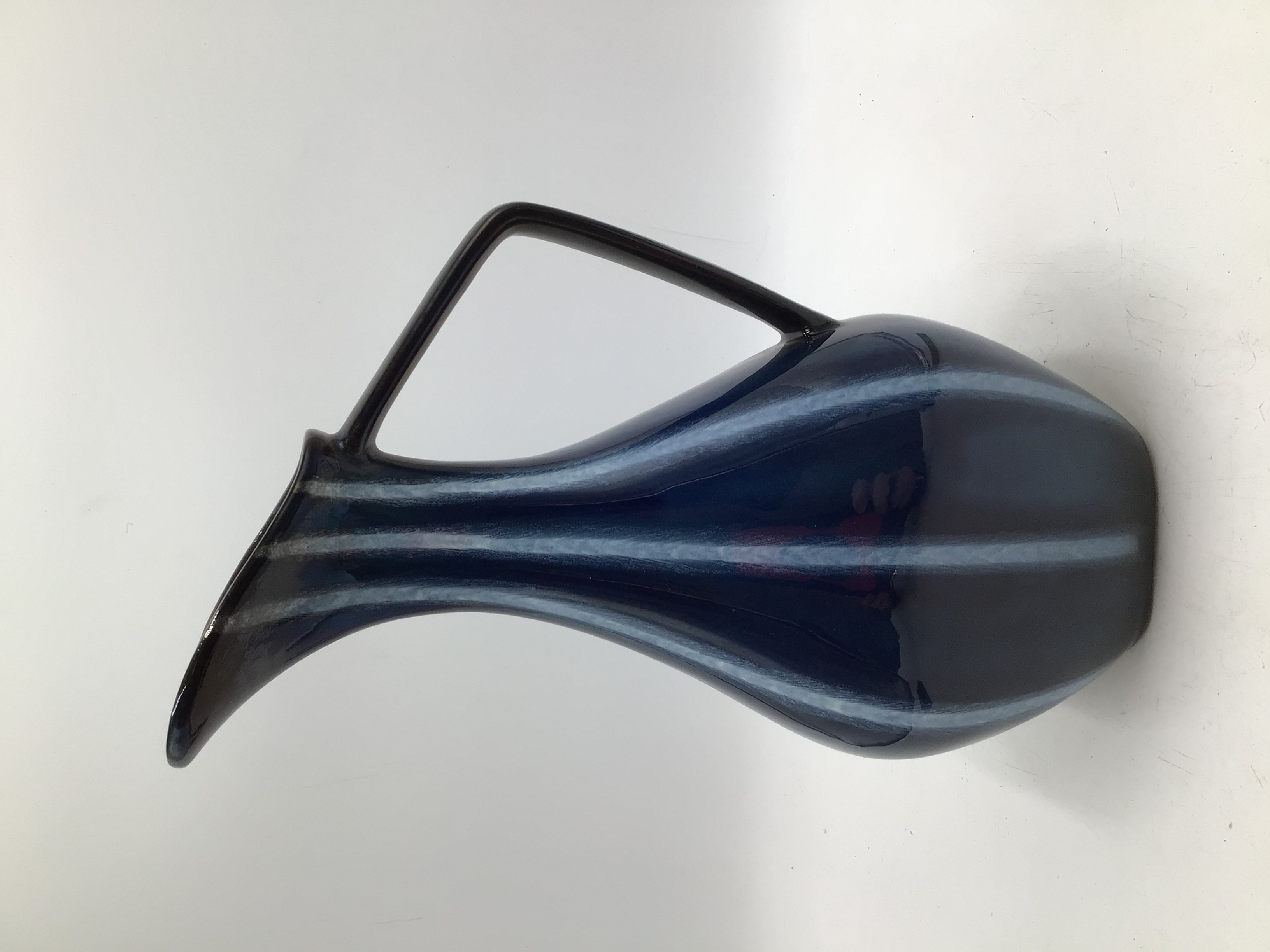 lot 196 image: Vintage Hall USA Blue Drip Glaze Pitcher Jug #56 Mid-Century Modern