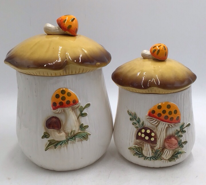 lot 205 image: Vintage Sears 1978 Mushroom Canister Set Japan Ceramic Toadstool Lids