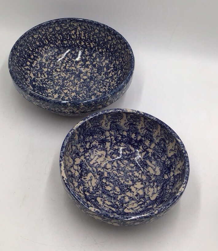lot 225 image: Vintage Rimosa Mariposa Blue Spatterware Ceramic Bowls Set Speckled Glaze