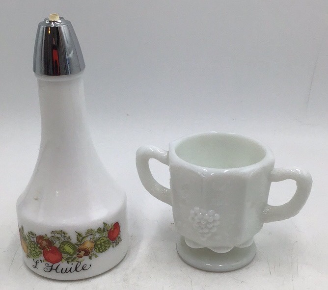 lot 271 image: Vintage Gebeco Milk Glass Oil Cruet & Grape Cluster Creamer