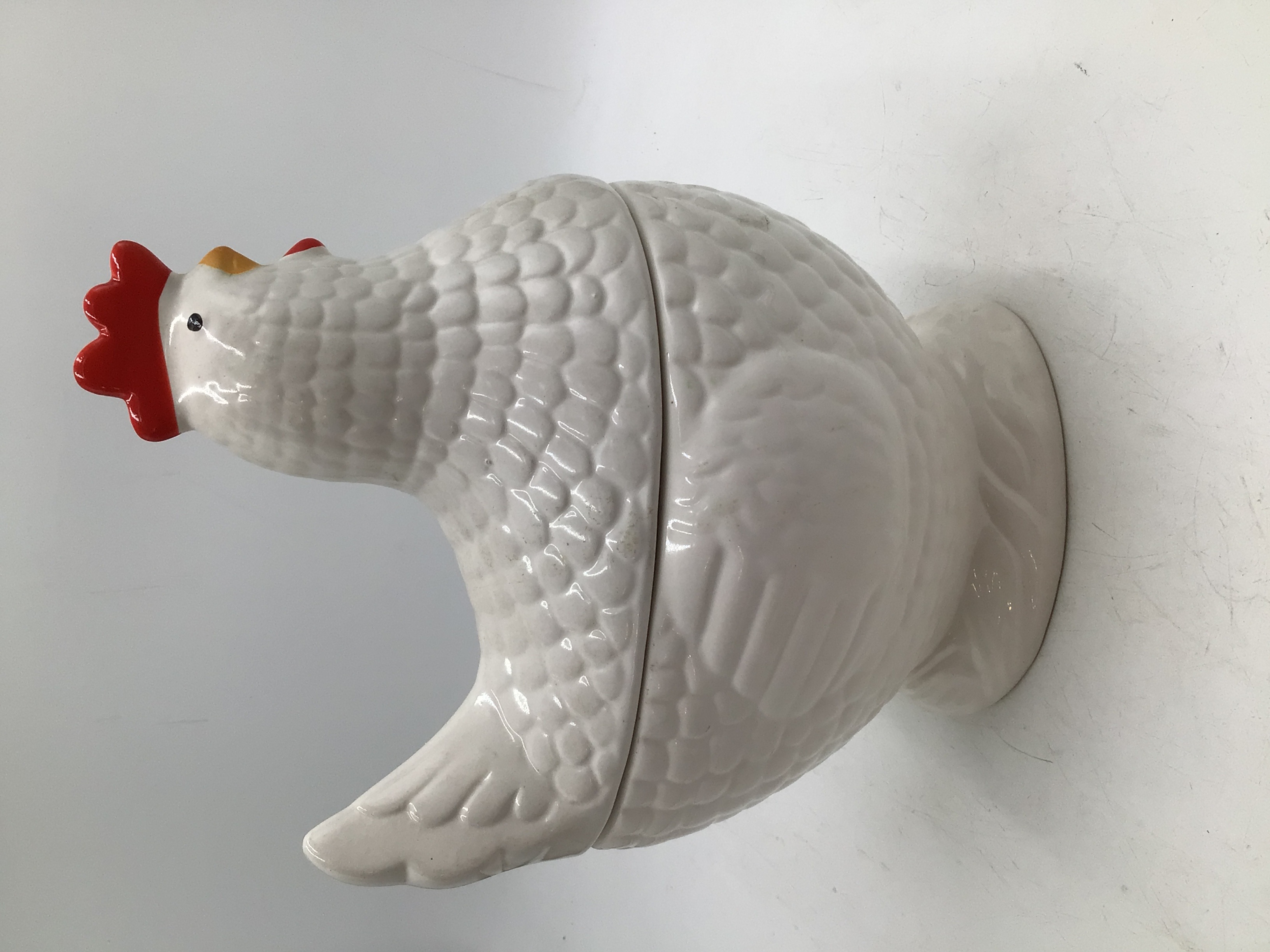 lot 38 image: Vintage Ceramic Chicken Cookie Jar