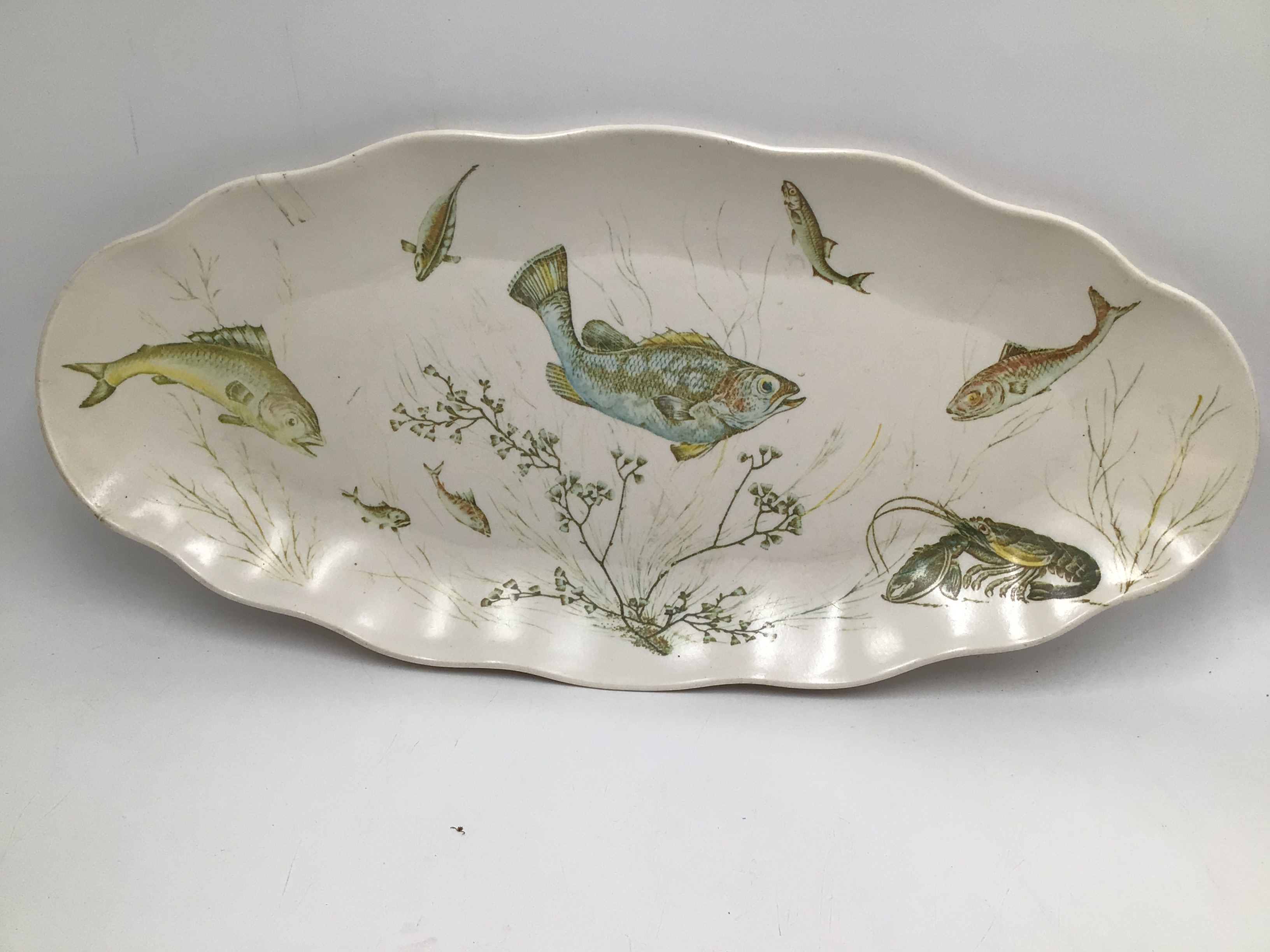 lot 4 image: Large Vintage Fish Platter