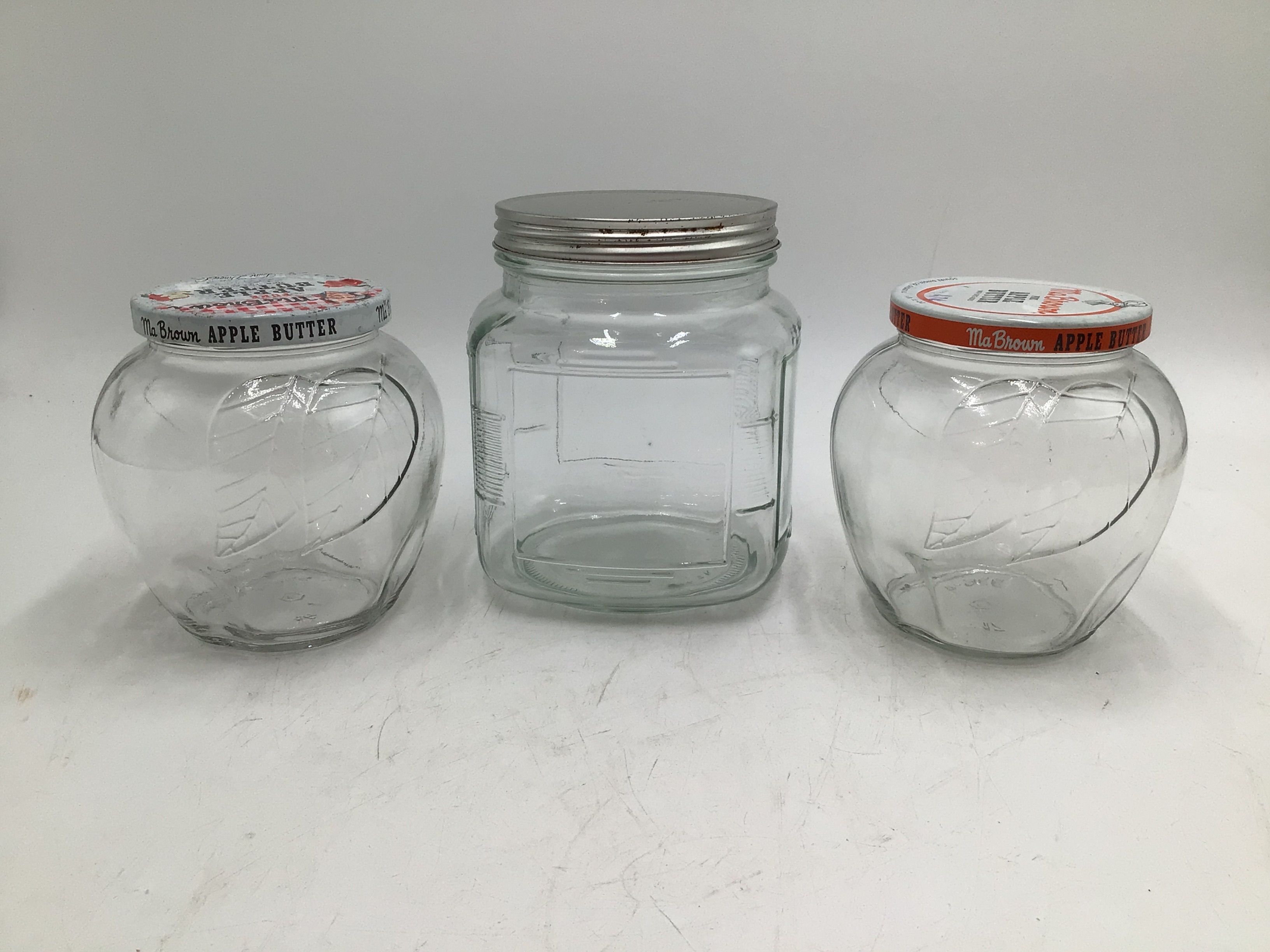 lot 71 image: Vintage Jars