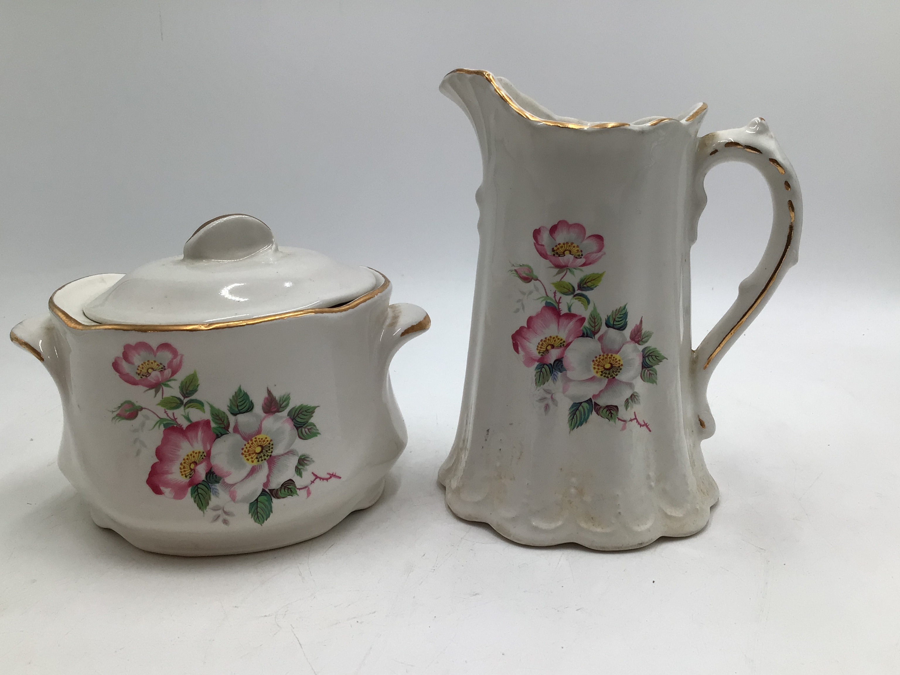 lot 8 image: Vintage Cream and Sugar Set