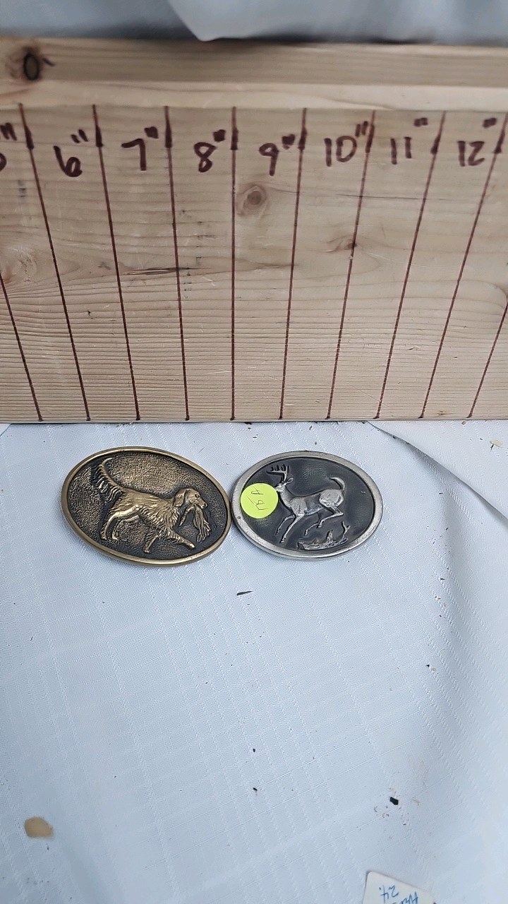 lot 175A image: Pair of Belt Buckles-Hunting Dog and Deer