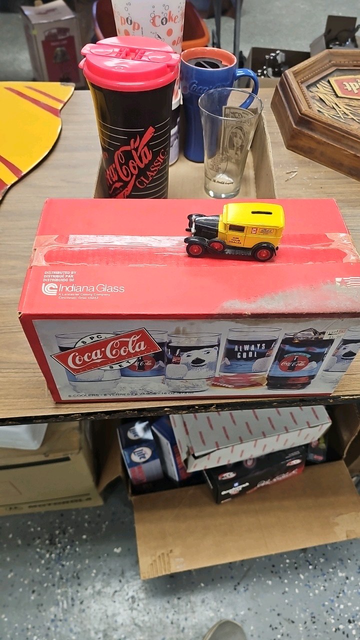 lot 204 image: Coke Cooler Glass Set, additional Cups