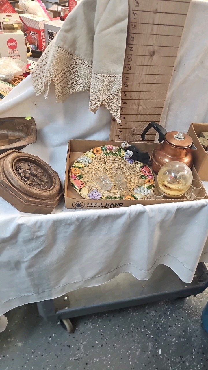 lot 32 image: copper pot, blocks, mis