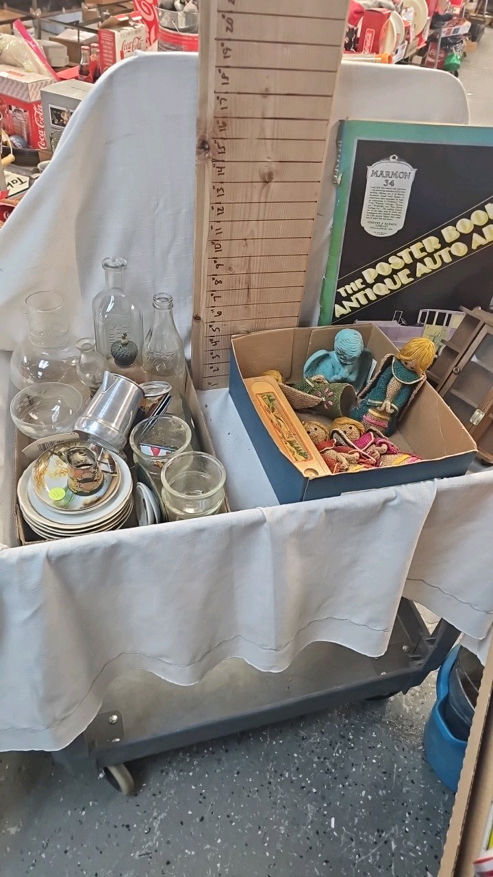 lot 33 image: Lot of 2 flats of Vintage Auto Ads,and Misc