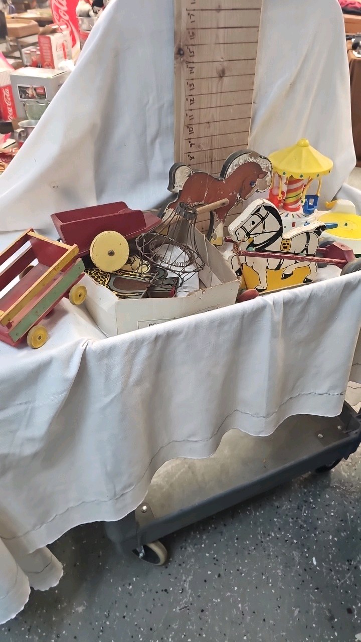 lot 39 image: Lot of  Vintage Toys