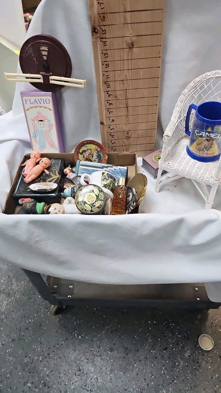 lot 48 image: Collectibles, shell wallet purse, cups, doll chair and misc