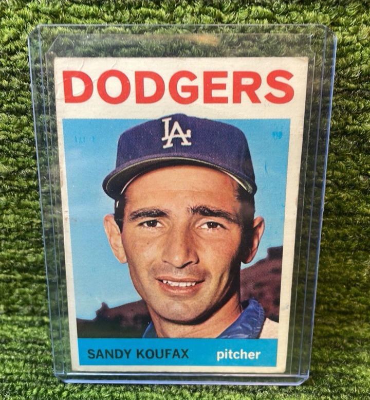 lot 11 image: 1964 Topps Sandy Colfax, Los Angeles Dodgers VINTAGE Pitcher HOF