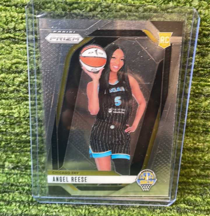 lot 119 image: 2024 PRIZM Angel REESE Chicago Sky rookie card RC