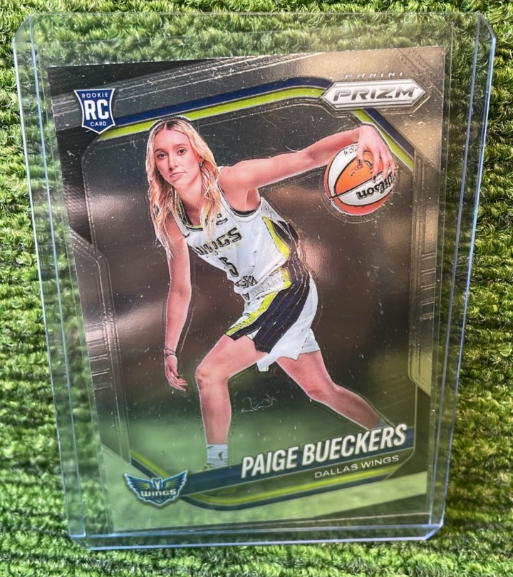 lot 121 image: 2025 PRIZM WNBA Paige Bueckers rookie card Dallas Wings RC