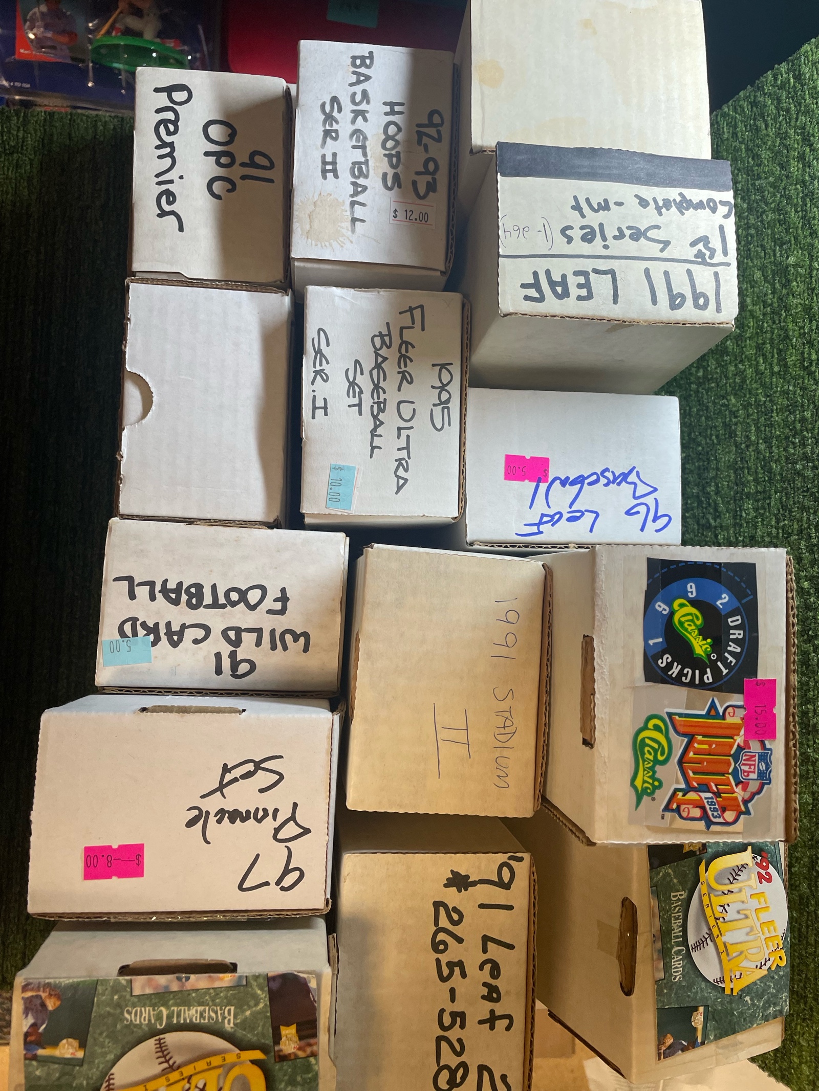 lot 138 image: Mixed Sport Sets Lot 14 Sets in Total 