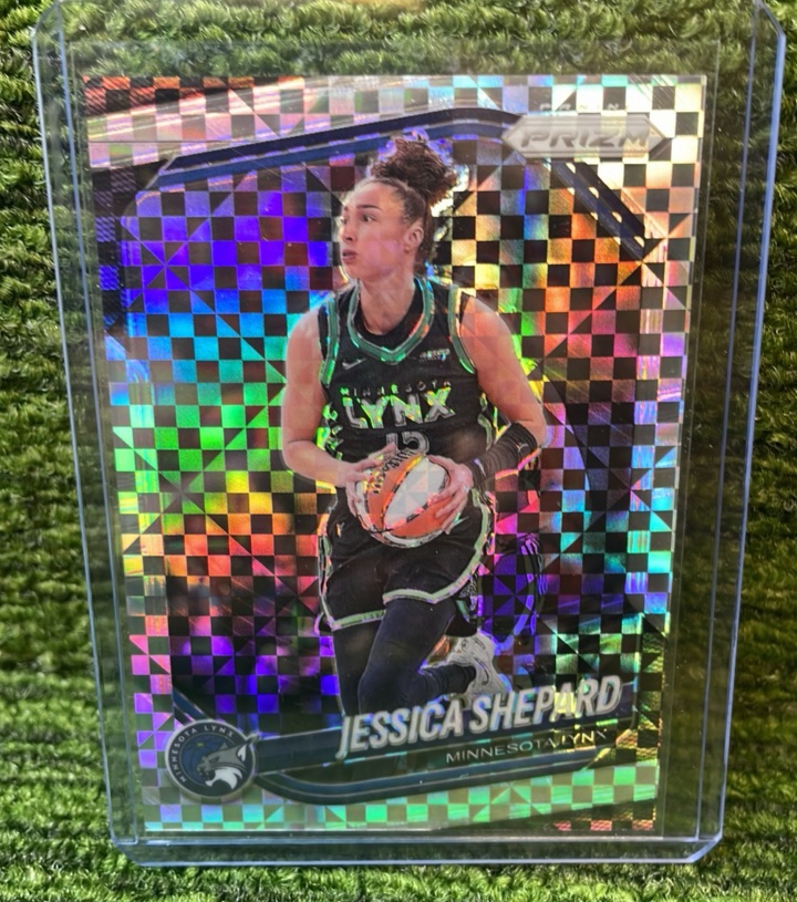 lot 25 image: 2025 PRIZM  WNBA Jessica Shepherd, Minnesota LYNX SSP Case Hit Refractor