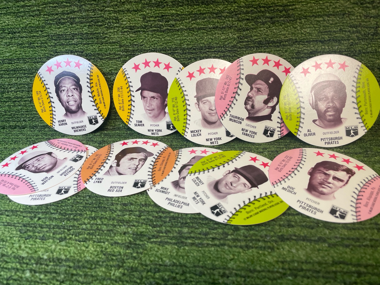 lot 63 image: 1976 ISALY S Trading Baseball cards Lot  (12 cards Total)