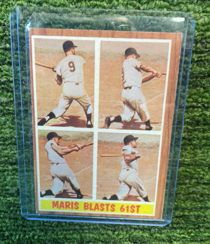 lot 71 image: 1962 Roger Mess Blastoff 61st New York Yankees Hopefield HOF