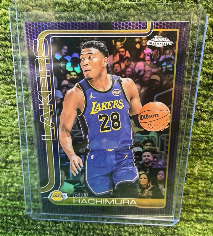 lot 82 image: 202526 Topps Chrome Basketball Purple Variation RUI HACHIMUR Los Angeles Lakers 75
