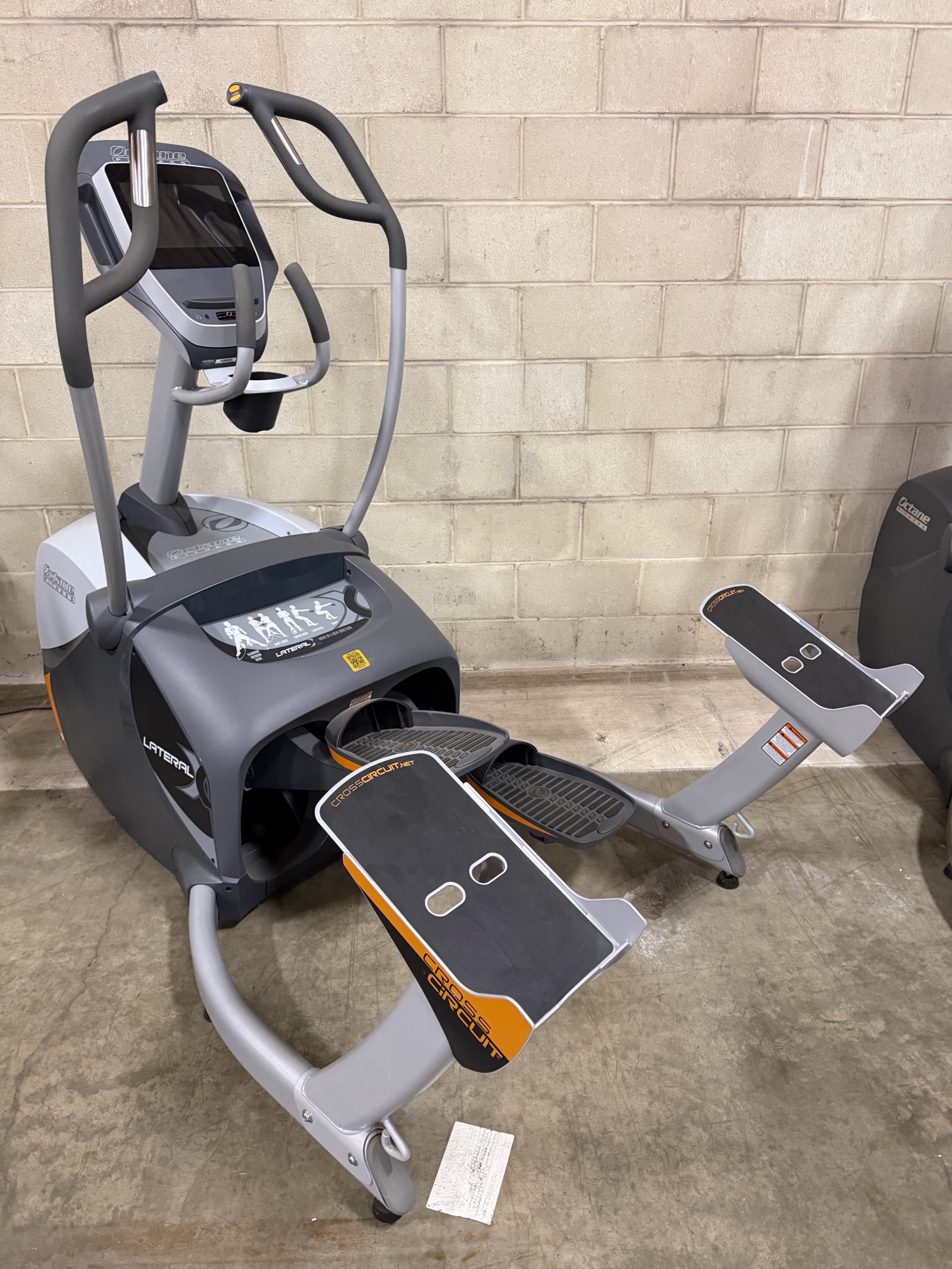 lot 16 image: Octane Fitness LateralX with CROSSCIRCUIT Training Platforms