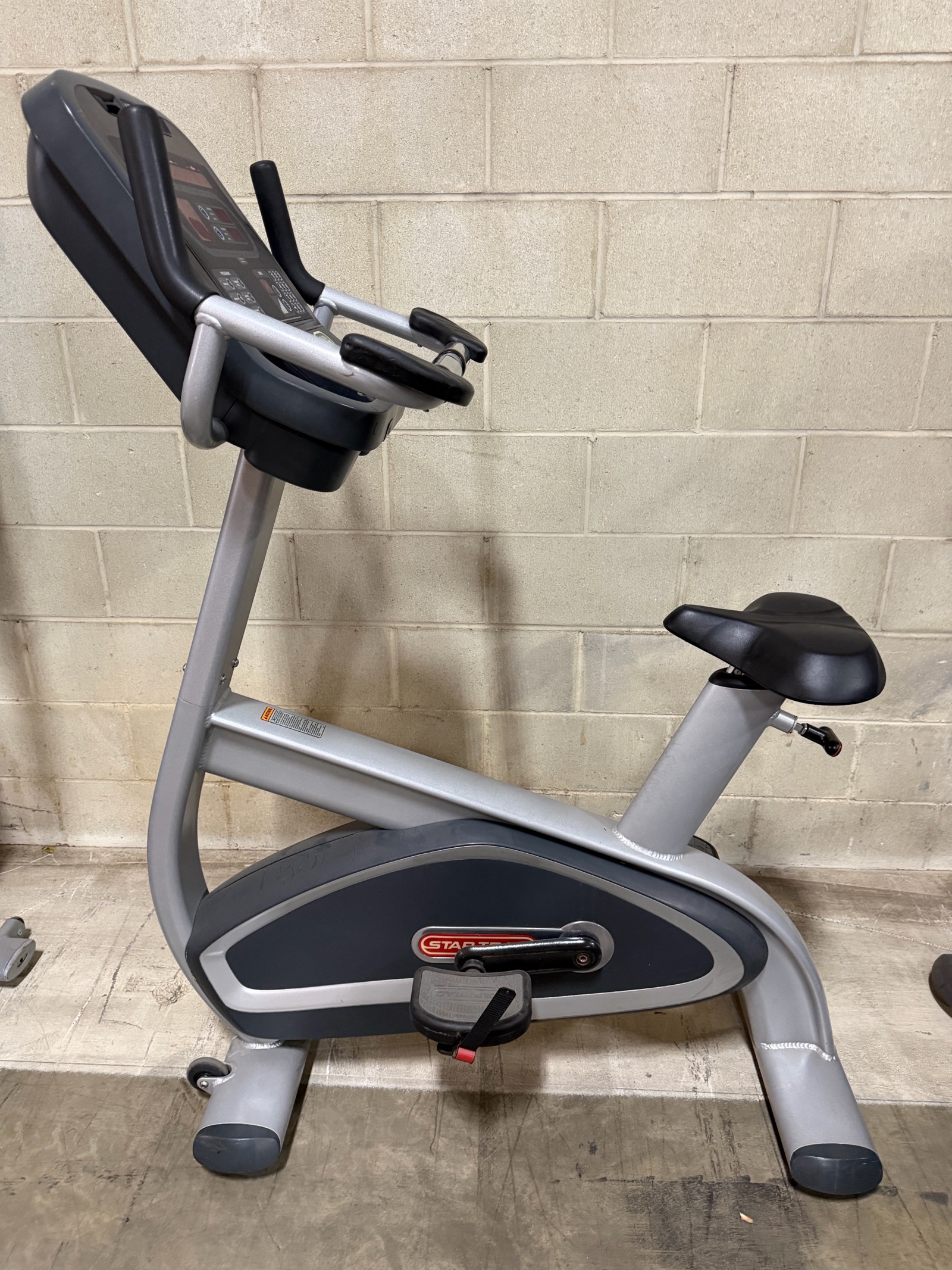 lot 9 image: Star Trac UB Commercial Upright Exercise Bike