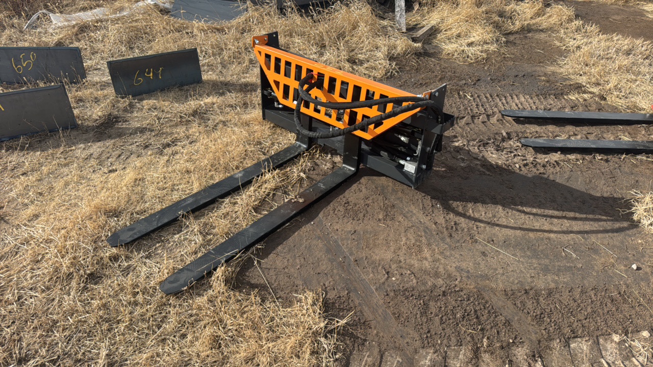 Heavy Duty Hydraulic Forks And Frame - LandHonor - 2026 - Unused - HPF-11-3000G