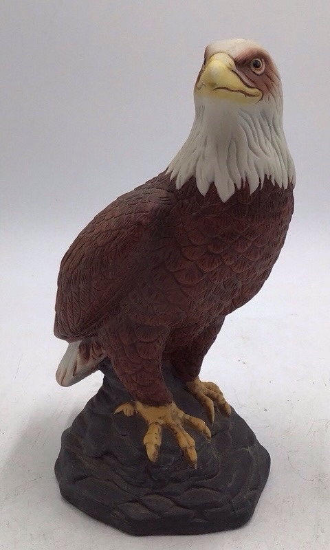 lot 192 image: 1982 Avon Pride of America Bald Eagle Figurine  Handcrafted Porcelain