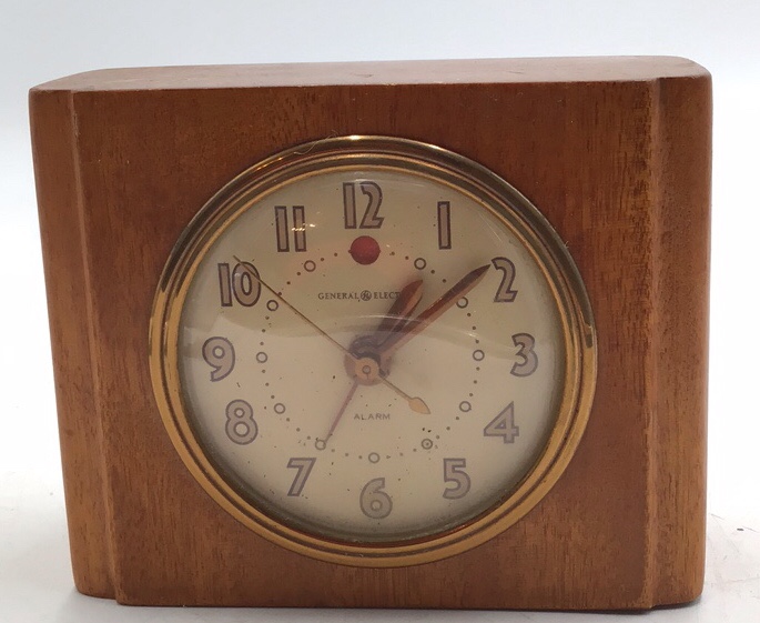 lot 198 image: Vintage General Electric Wooden Alarm Clock  Brass Bezel