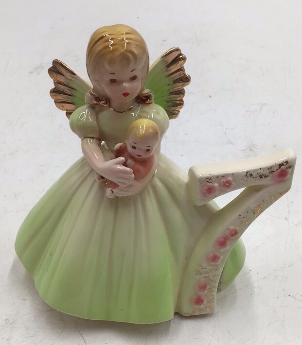 lot 22 image: Vintage Josef Musical Figurine  Angel with Baby and Number 7 Harp
