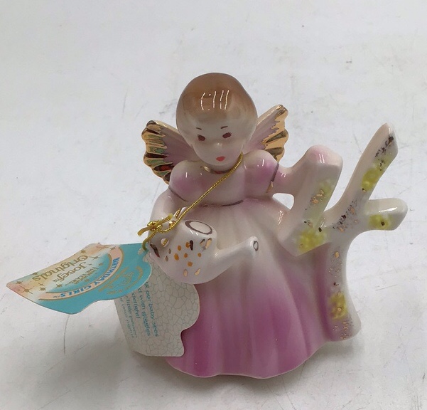 lot 23 image: Vintage Josef Birthday Angel Figurine  Number 8 Birthday Girl