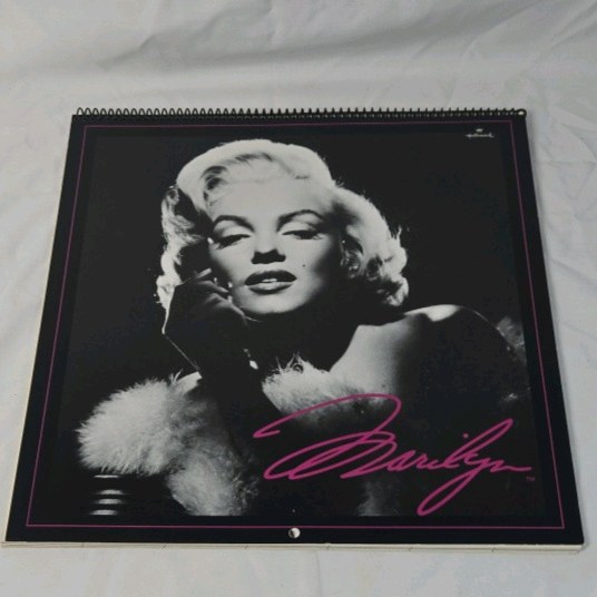 lot 233 image: 1997 Marilyn Monroe Hallmark Calendar