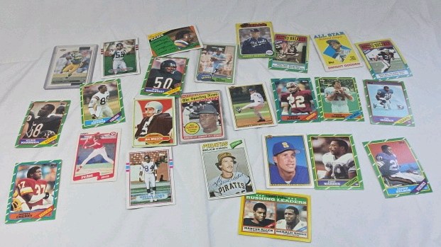 lot 255 image: Vintage 1980s-1990s Football Trading Cards Lot