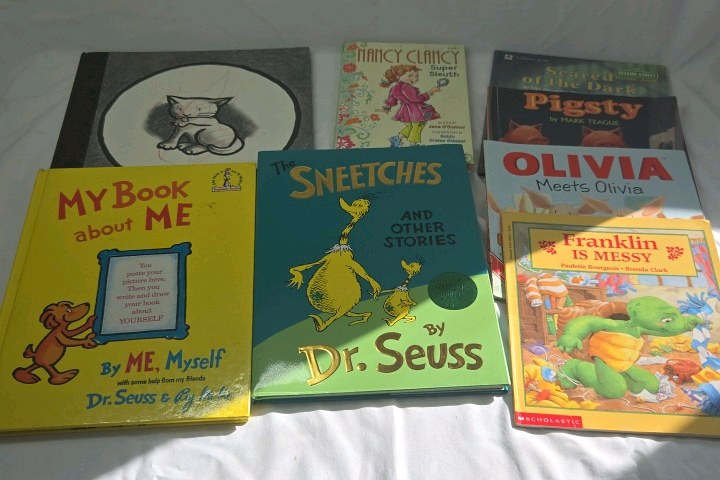 lot 260 image: Lot of Childrens Picture Books  Dr. Seuss, Nancy Clancy, Olivia, Franklin, and More