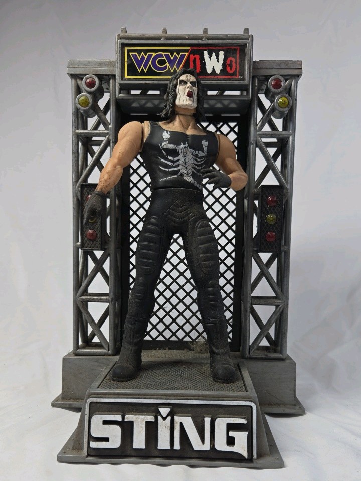 lot 281 image: 1999 WCW nWo Sting Entrance Stage Figure