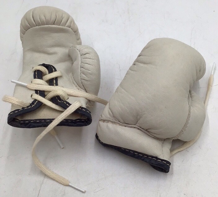 lot 55 image: Vintage Infant Boxing Gloves  Cream Leather with Laces