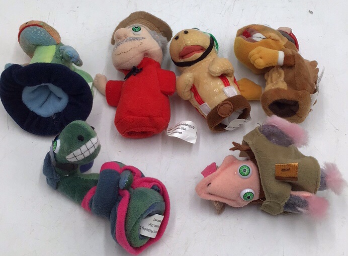 lot 62 image: Vintage Plush Hand Puppets  Assorted Characters with Fabric Bodies
