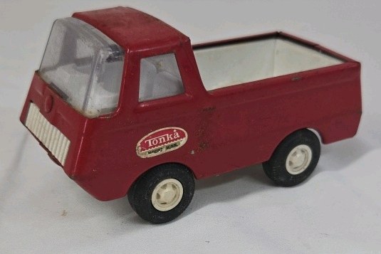 lot 80 image: Vintage Tonka Pickup Truck