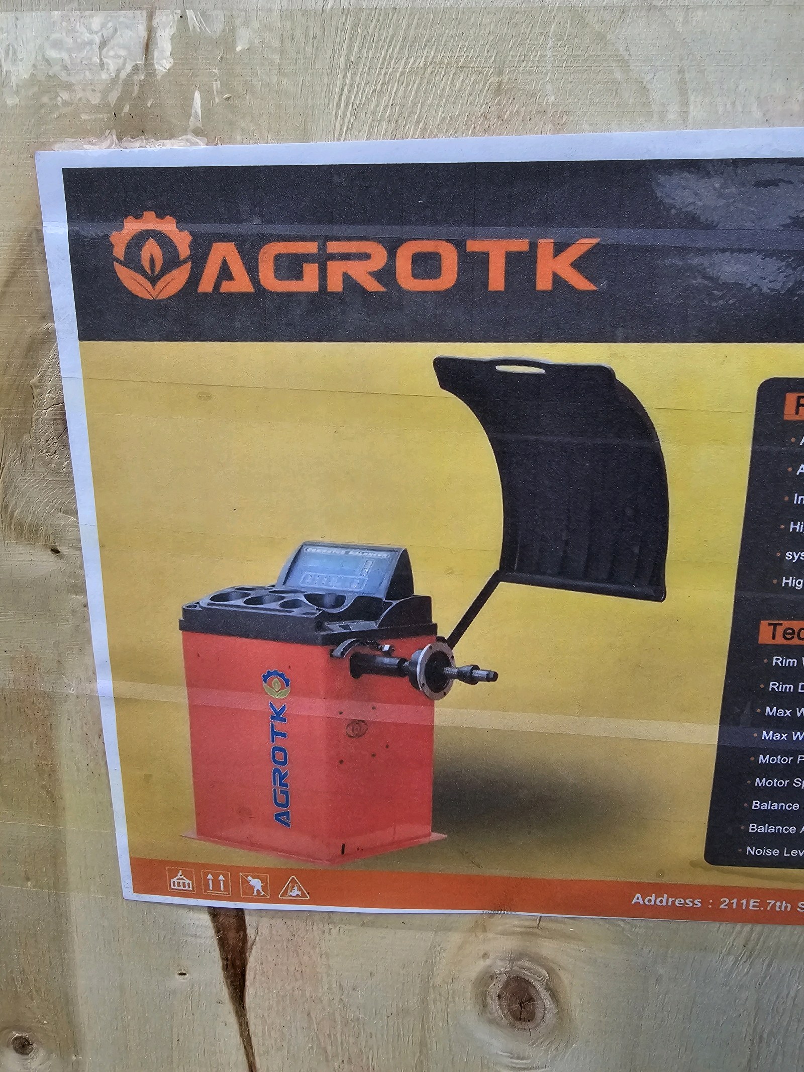 lot 137 image: 2026 Unused AGT Tire balancer ATK-WB24A