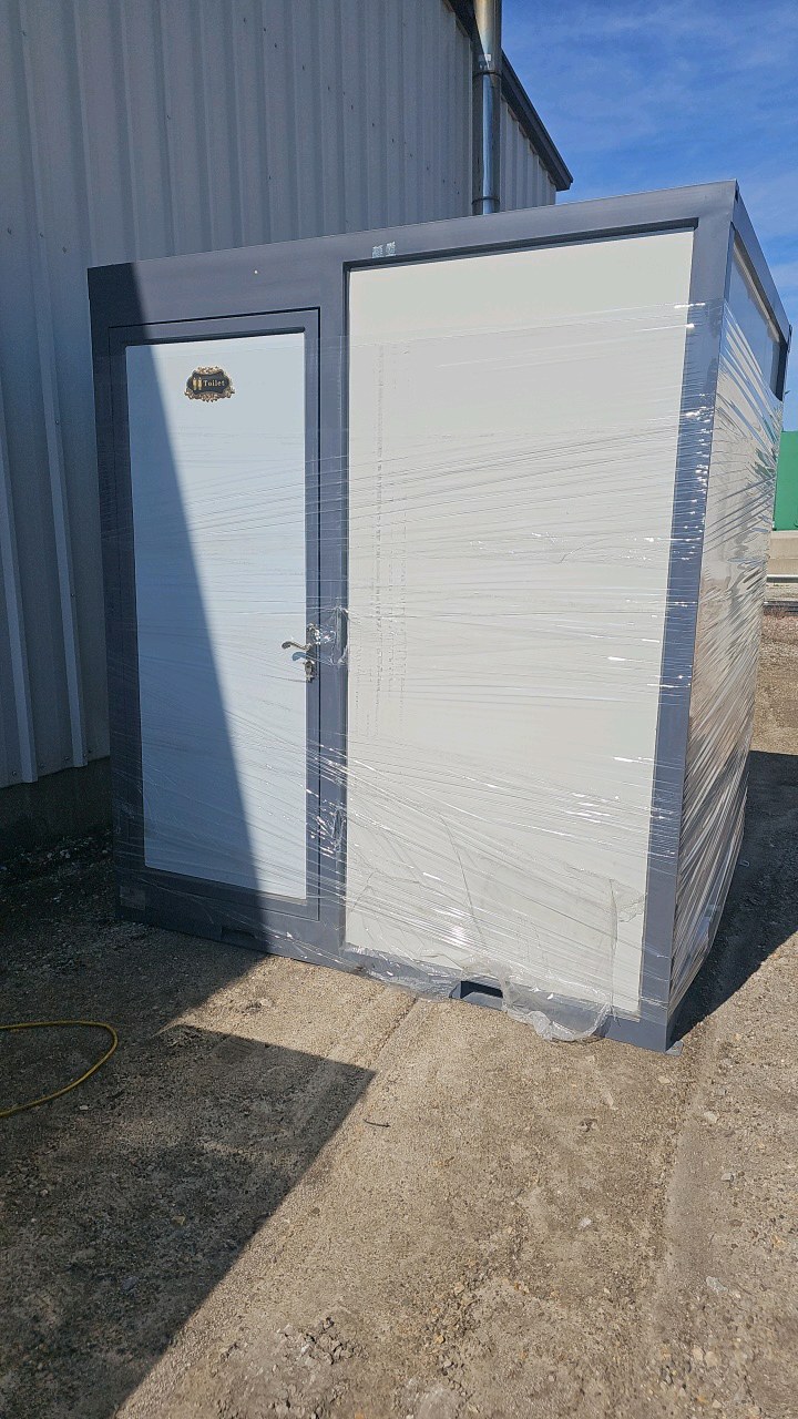 lot 15 image: IRMT MOBILE SHOWER TOILET