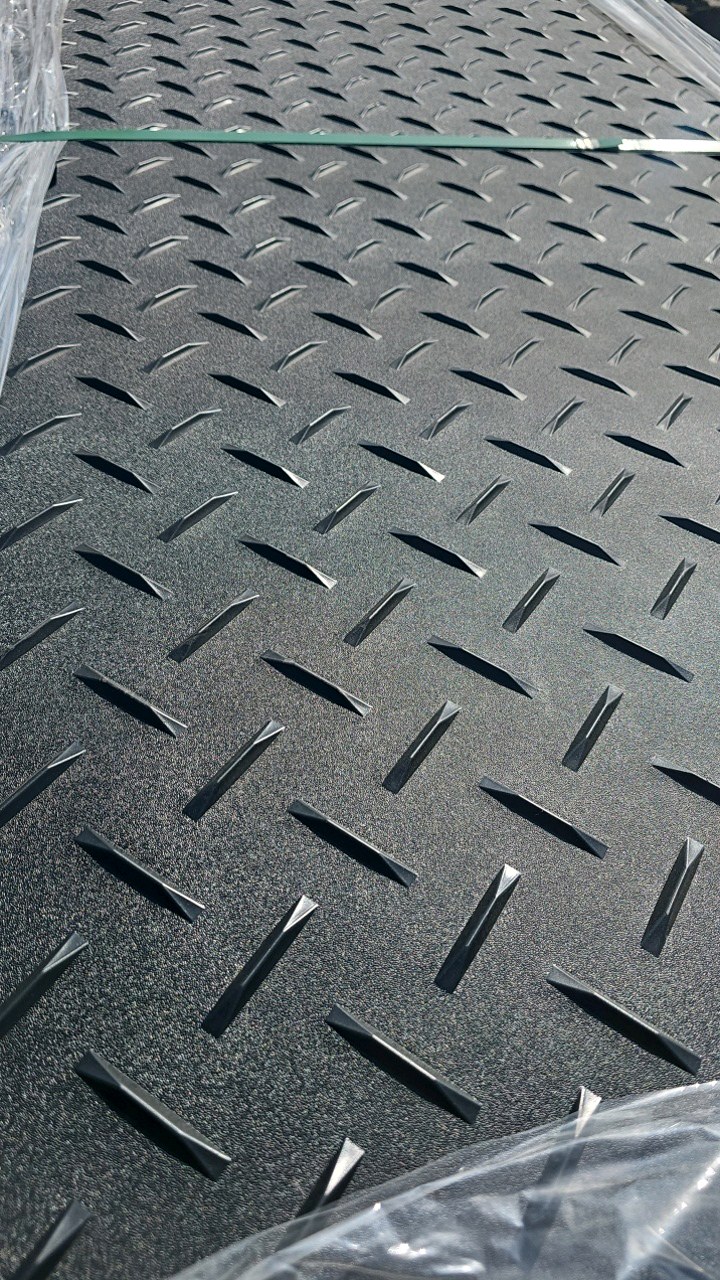 lot 23 image: IRGPM Ground protection Mats (15 count)