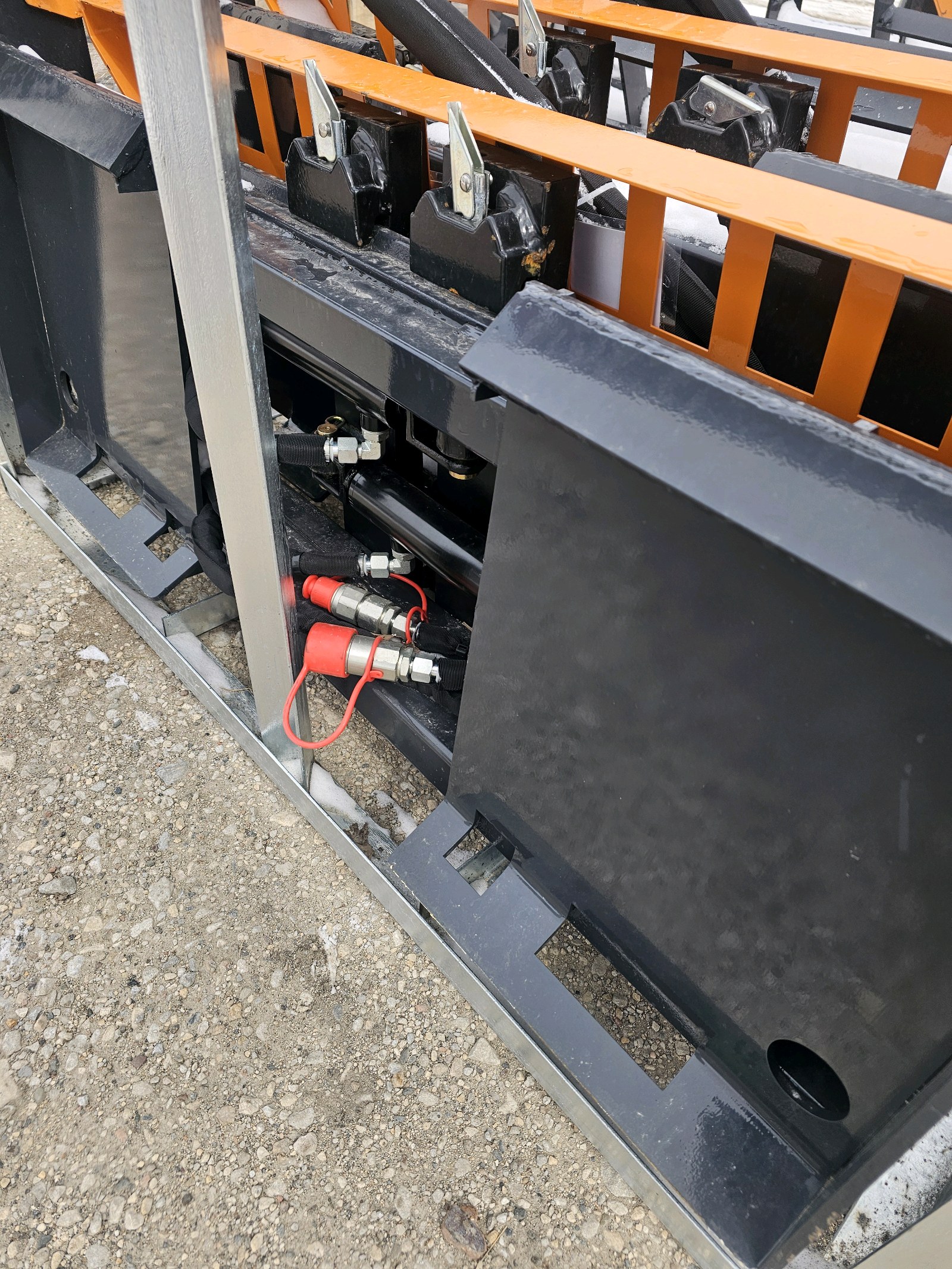 lot 79 image: 2026 Unused LandHonor Heavy Duty Hydraulic Forks And Frame HPF-11-3000G