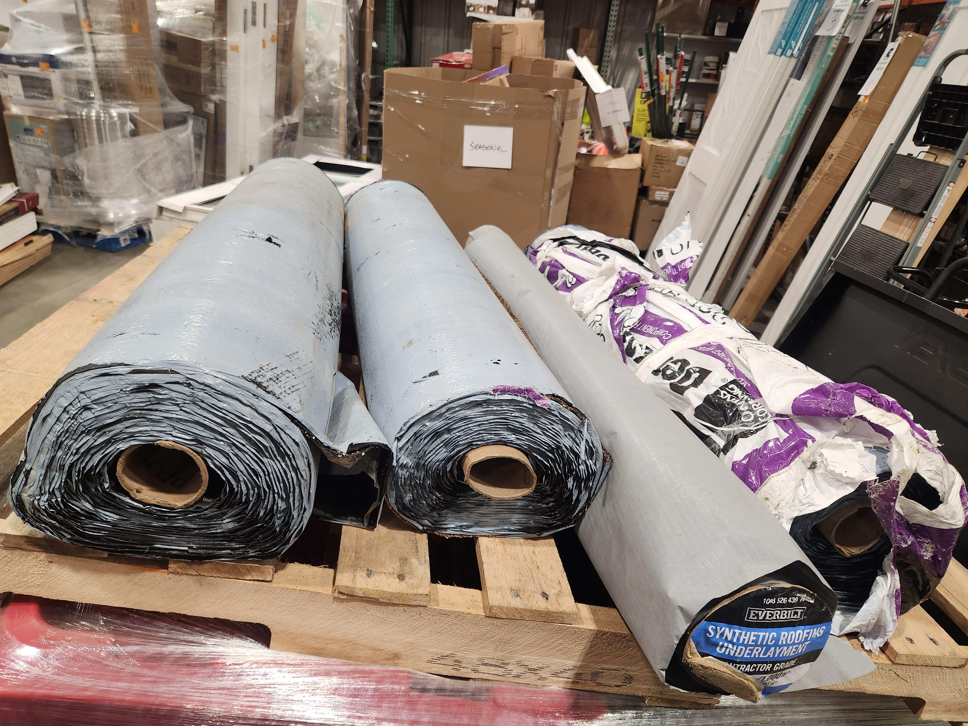 lot 189 image: Pallet of roll roofing, underlayment