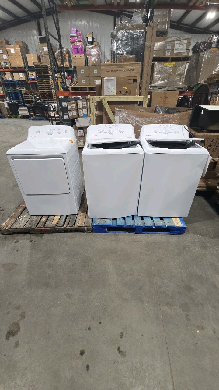 lot 27 image: 2 washing machines & dryer