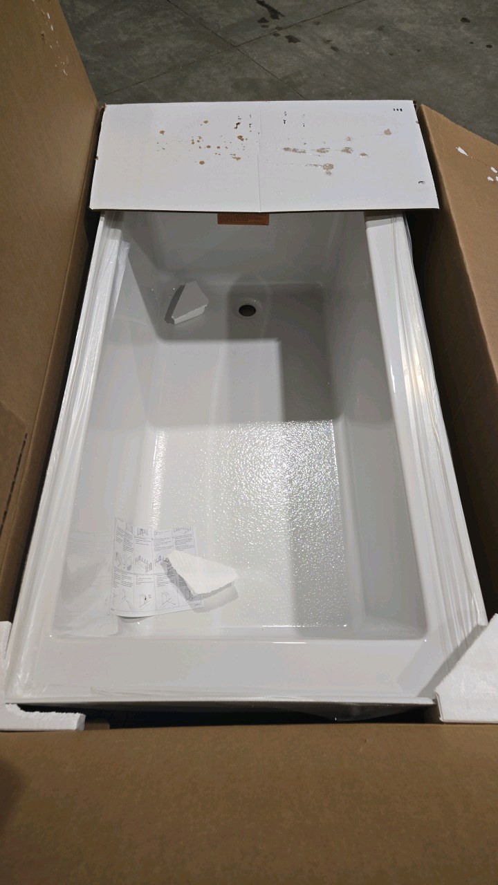 lot 46 image: KOHLER Underscore 60 in. x 30 in. Soaking Bathtub with Right-Hand Drain in White
