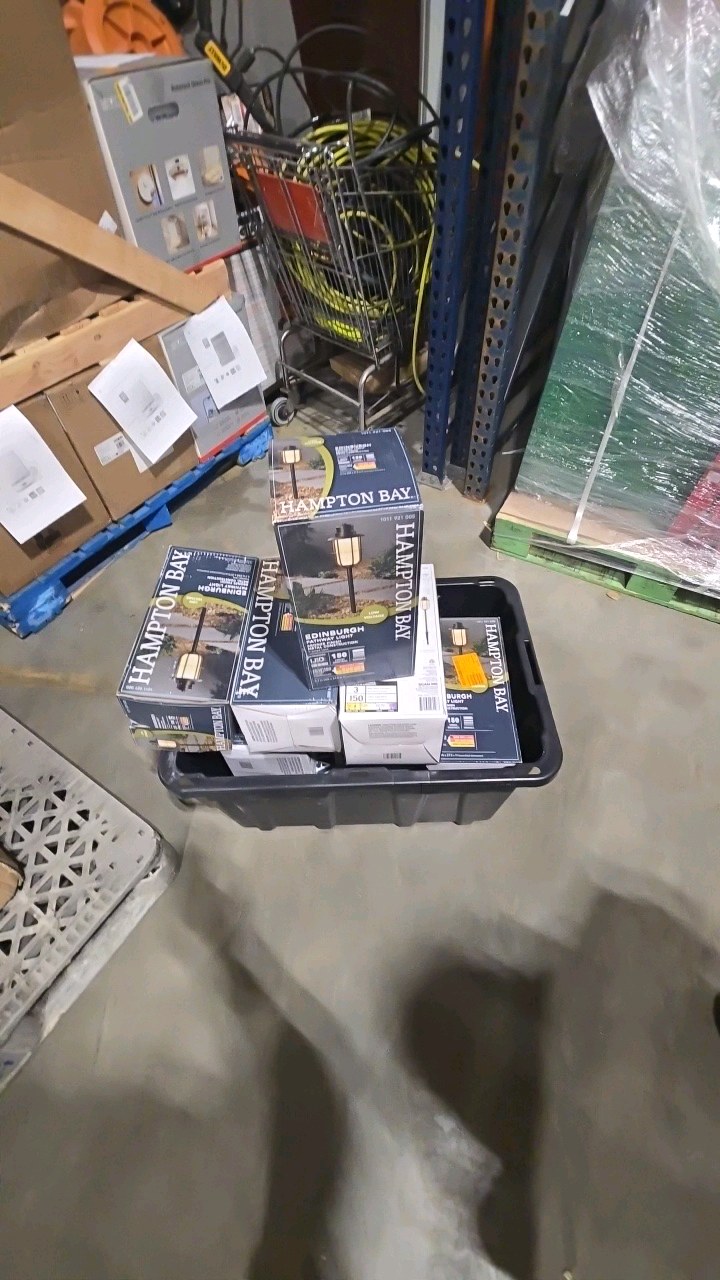 lot 52 image: lot of 10--Hampton Bay Solar Lights